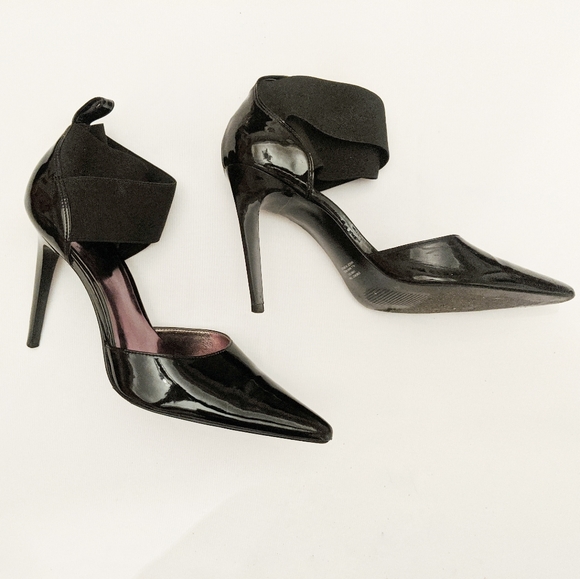 Carlos Santana Shoes - CARLOS SANTANA EUC Patent Stilettos w Ankle Wrap